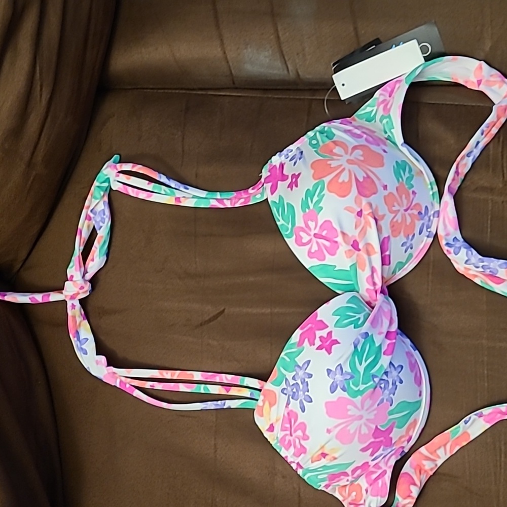Junior's bikini top